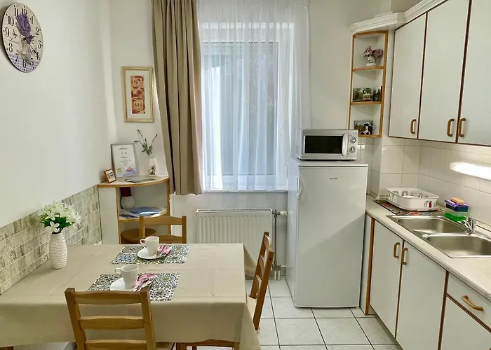 Appartement Tavirozsa 1a *